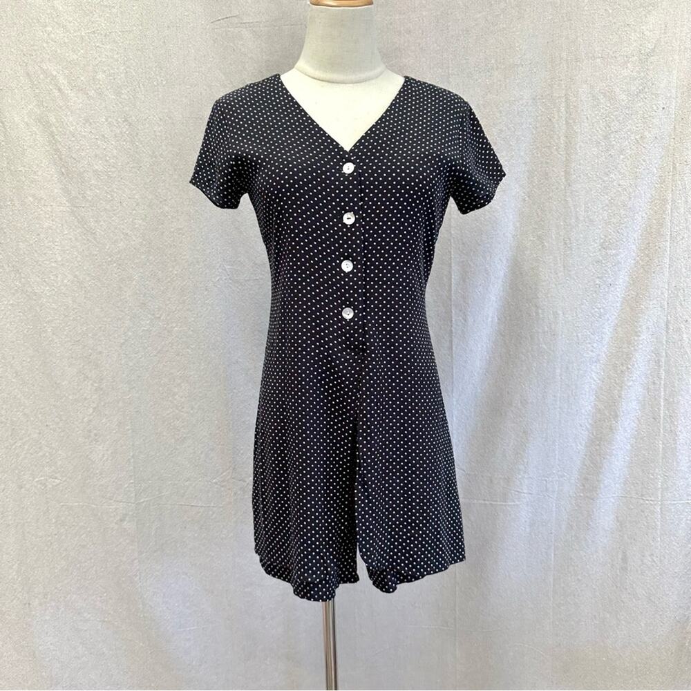 The Limited black mini dot skort romper size XS extra small short sleeve Rayon‎